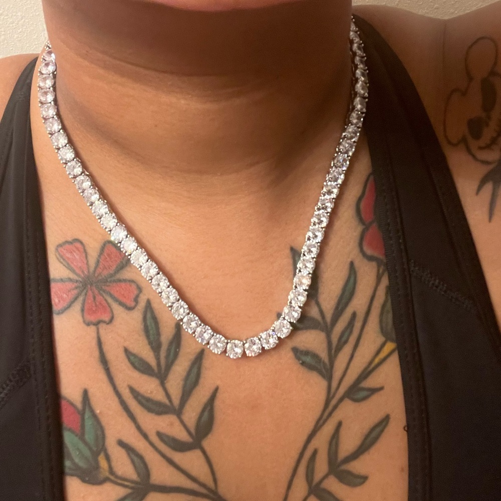Fashion silver necklace and bracelet set